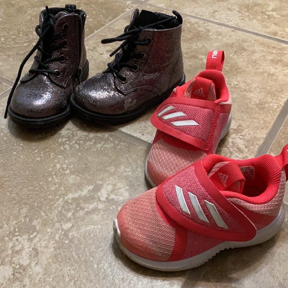 Size 5 Toddler Shoes - Picture 2 of 4